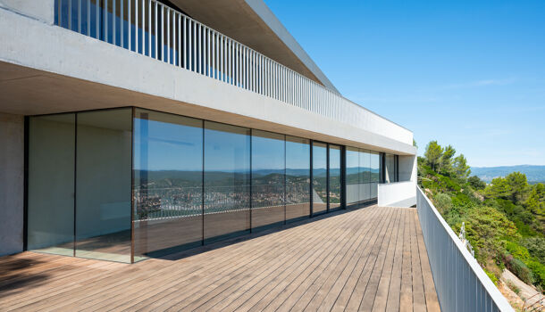 Villa / Maison 6 pièces  à vendre Hyères 83400