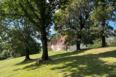 Maison 8 pièces 604200 €