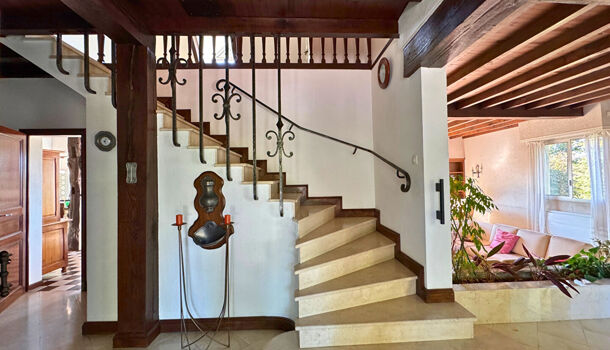 Villa / Maison 8 pièces  à vendre Lescar 64230