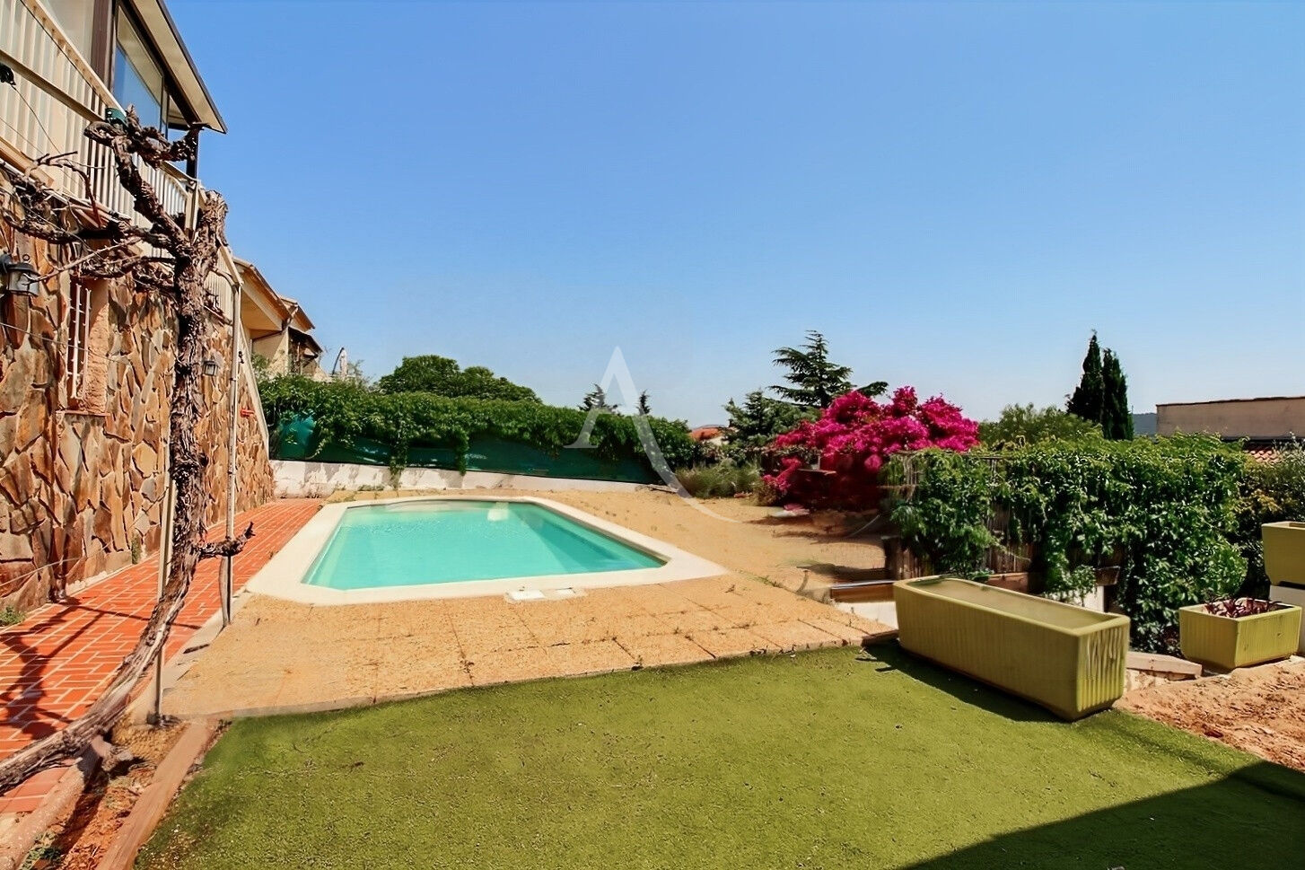 Villa / Maison  T8 à vendre Valette-du-Var (La) 83160