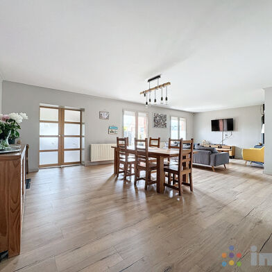 Maison 6 pièces 399000 €