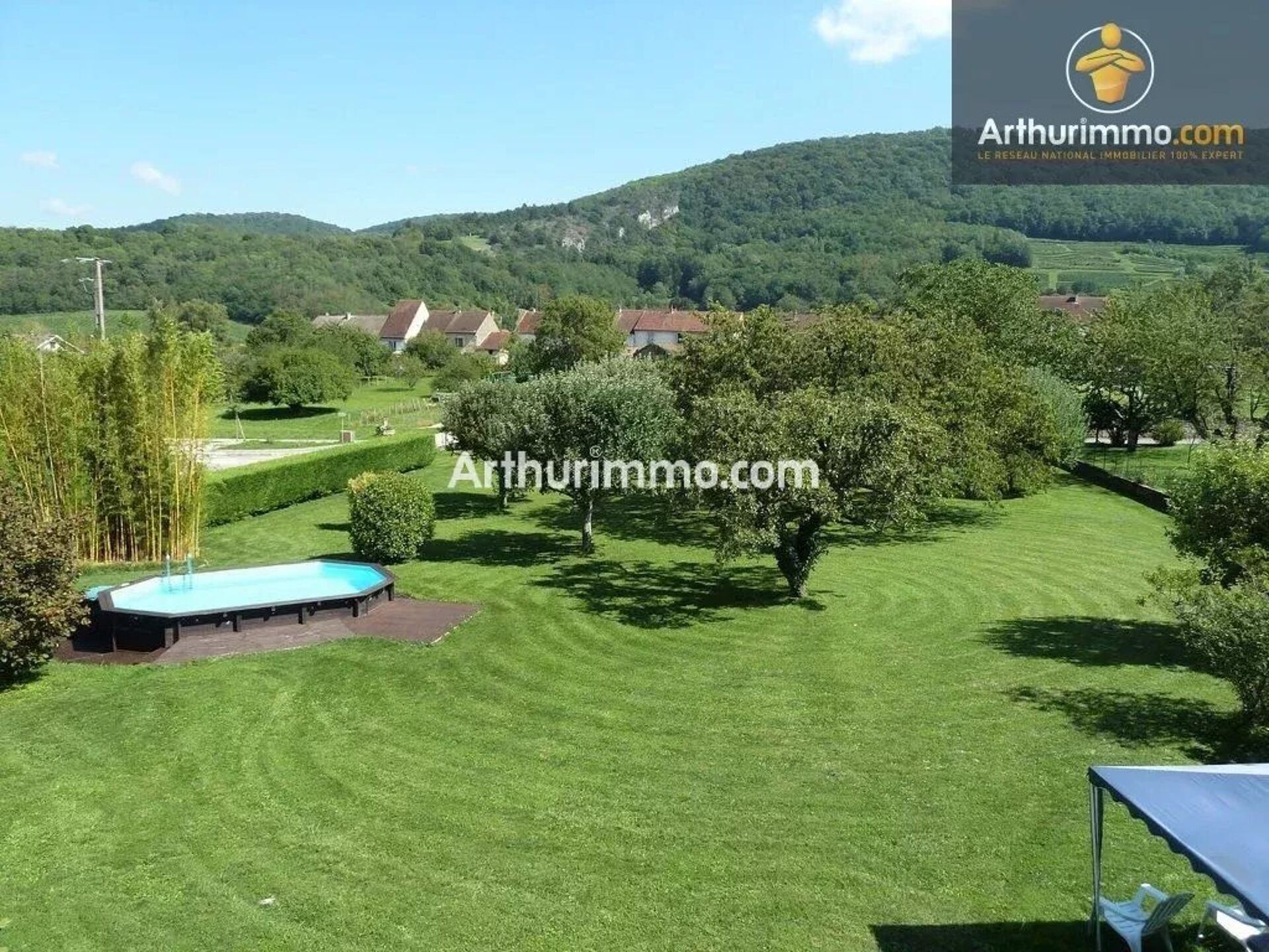 Maison 294 m² · à Beaufort-Orbagna · 294 m² · 420 000 €