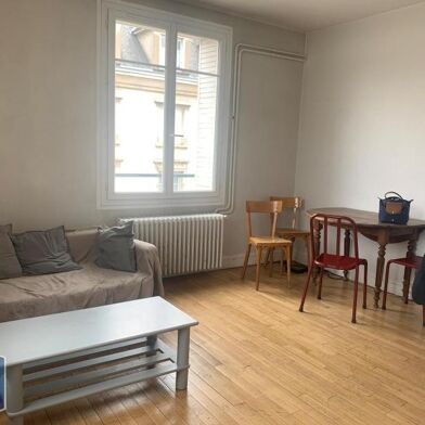 Appartement 3 pièces 835 €