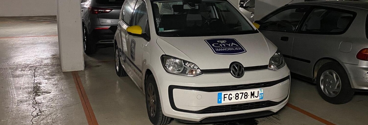 Garage   m² à louer à Tours (37000)