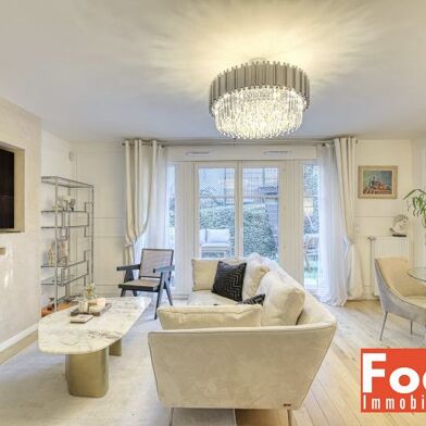 Maison 6 pièces 749000 €