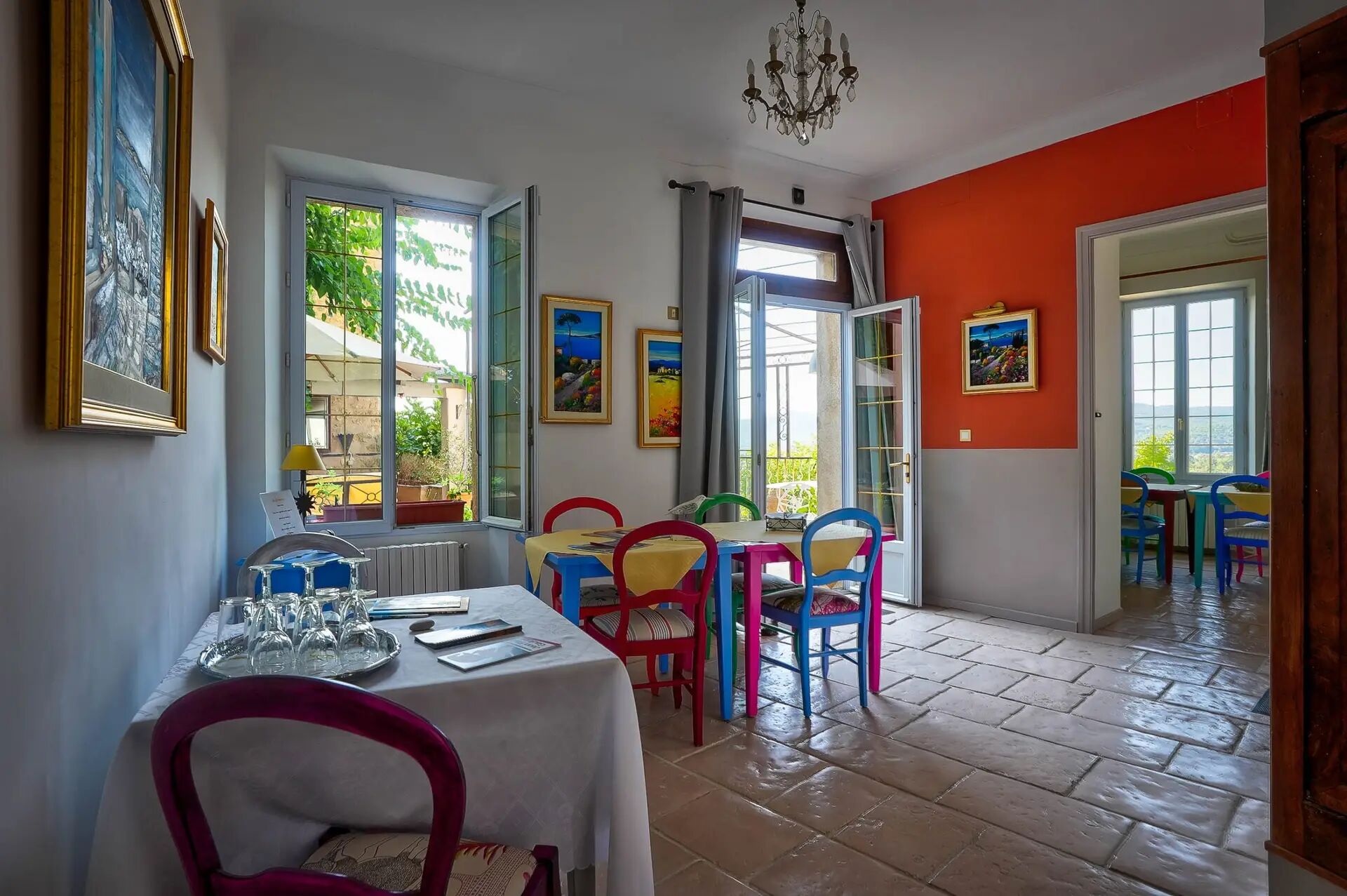 Photo Ensemble immobilier de caractère dans le Luberon image 4/4