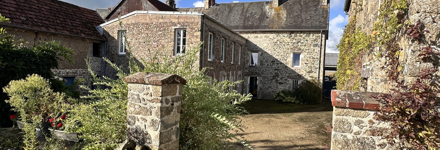 Maison 8 Pièces 205 m² à vendre à Saint-Sauveur-Villages (50490)