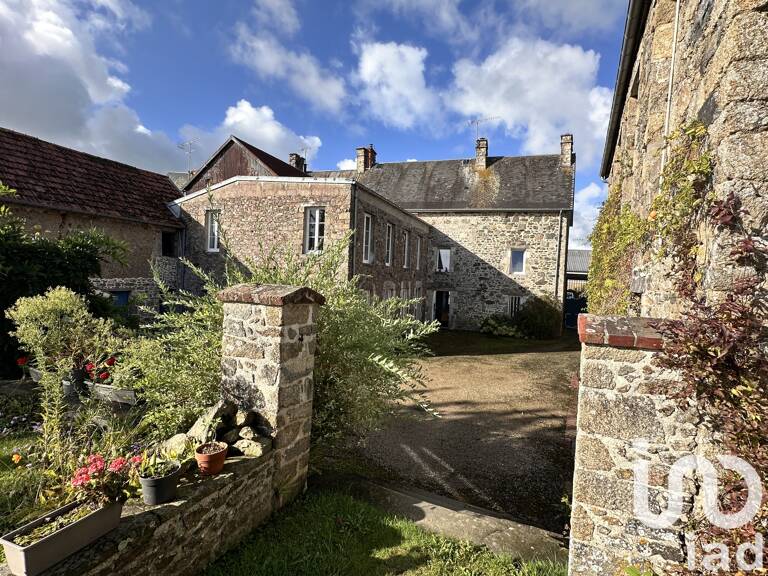 Vente Maison/villa 8 pièces — photo 1