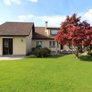 Maison 8 pièces 530000 €