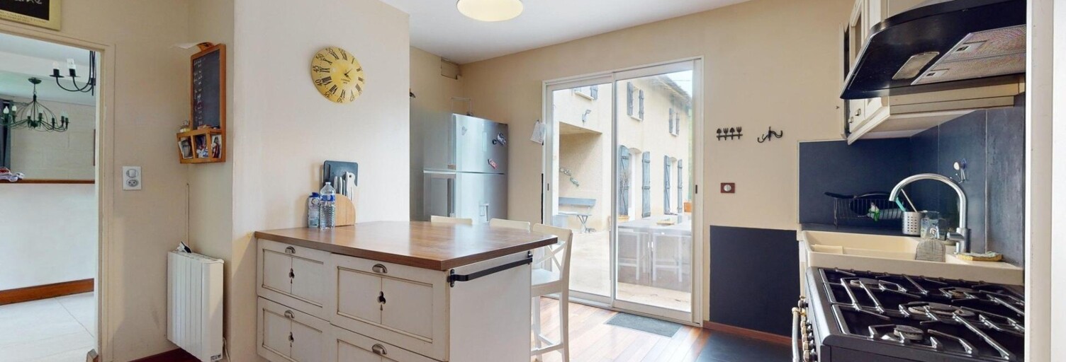 Maison 6 Pièces 212 m² à vendre à Fronsac (33126)