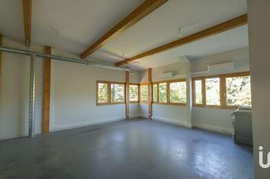 Bureau  72000 €