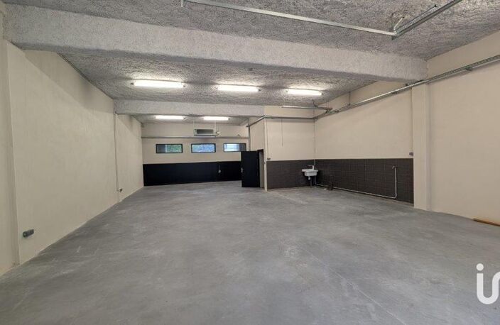 Vente Local d'activités 304 m&sup2; — photo 3