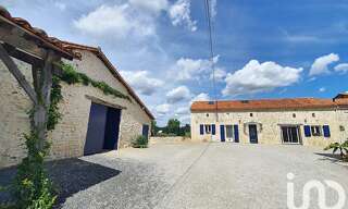 Maison 6 Pièces 192 m² à vendre à Les Pins (16260)