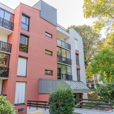 Appartement 5 pièces 180000 €