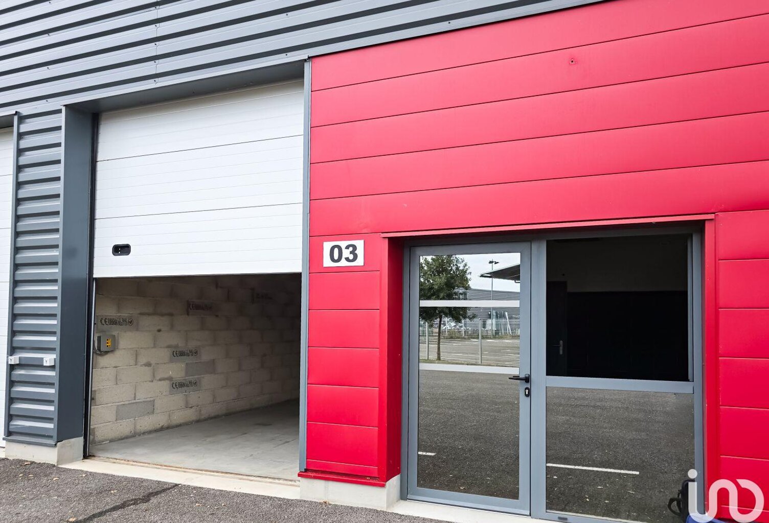Vente Local d'activités 60 m&sup2; — photo 1
