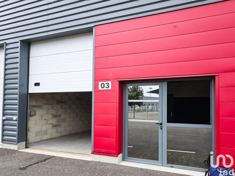 Vente Local d'activités 60 m&sup2; — photo 1