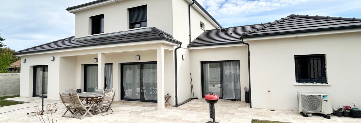 Maison 6 Pièces 198 m² à vendre à Saint-Doulchard (18230)