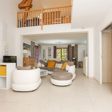 Maison 5 pièces 265500 €