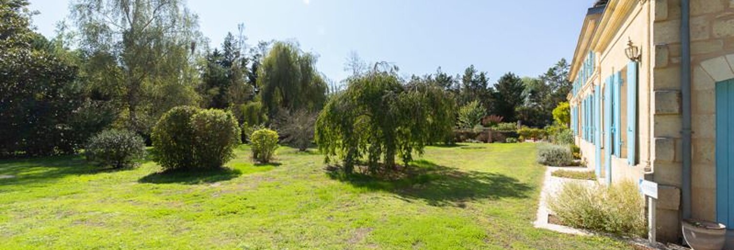 Maison 12 Pièces 320 m² à vendre à Saint-Savin (33920)