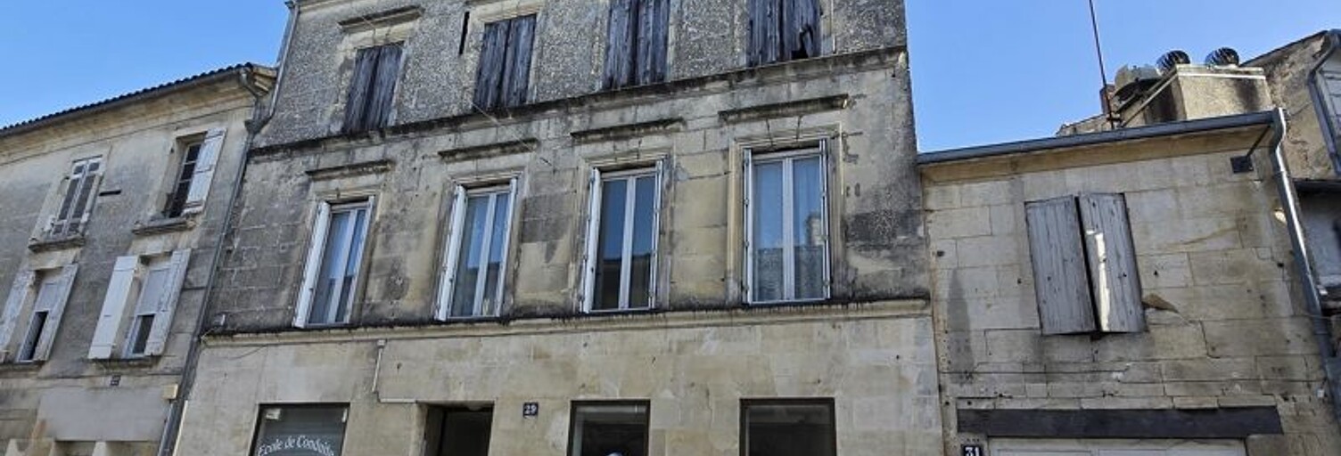 Immeuble   m² à vendre à Jonzac (17500)