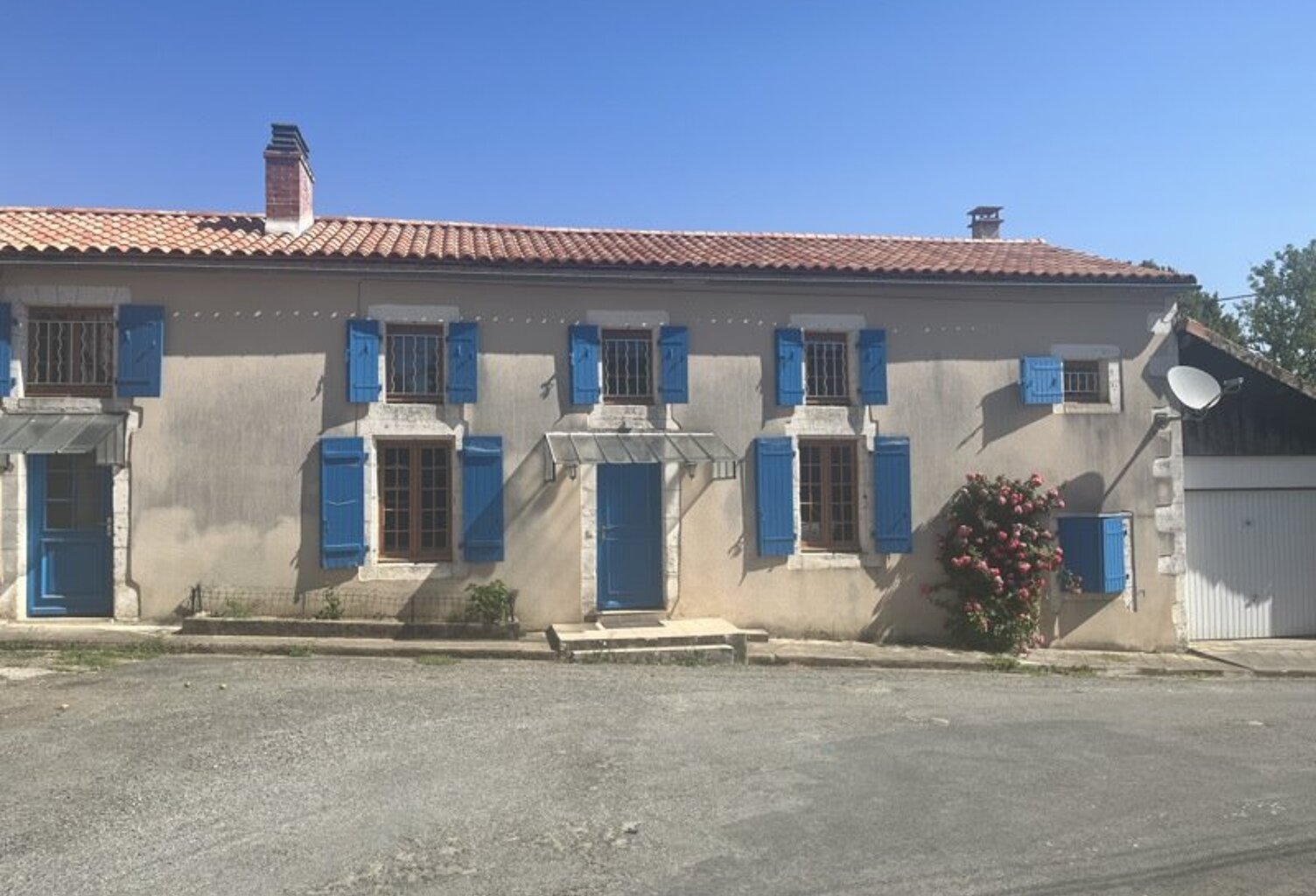 Ferme (tte) de 7 pièces principales — photo 1