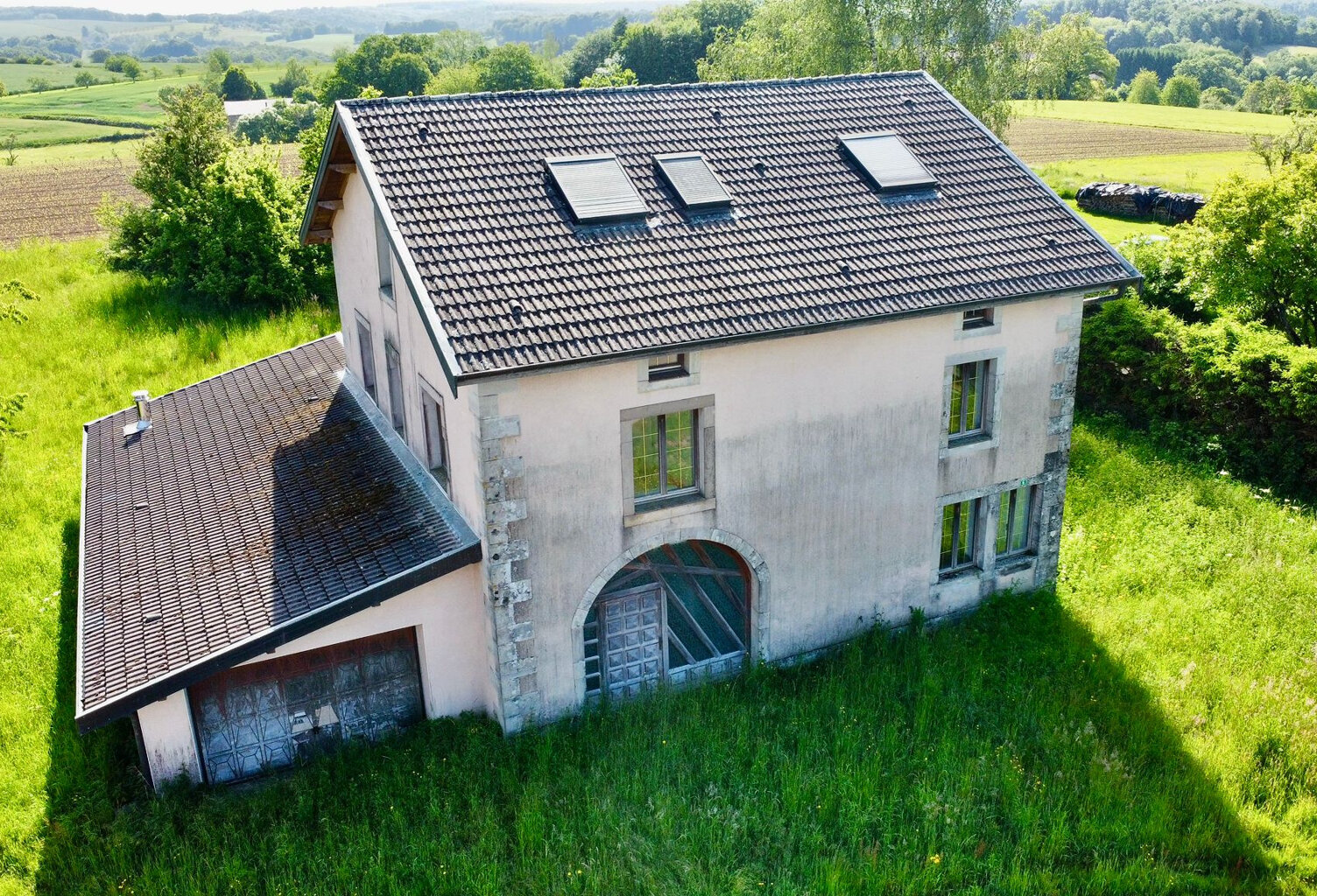 Vente ferme en partie rénovée sur son terrain de 28,11 ares — photo 1
