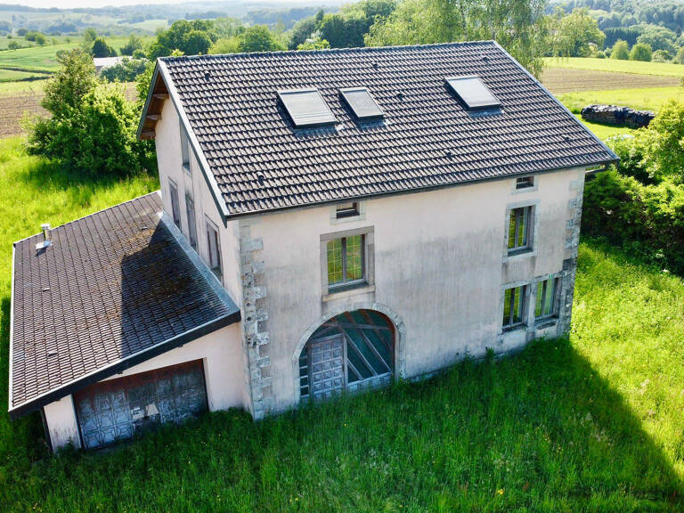 Vente ferme en partie rénovée sur son terrain de 28,11 ares — photo 1