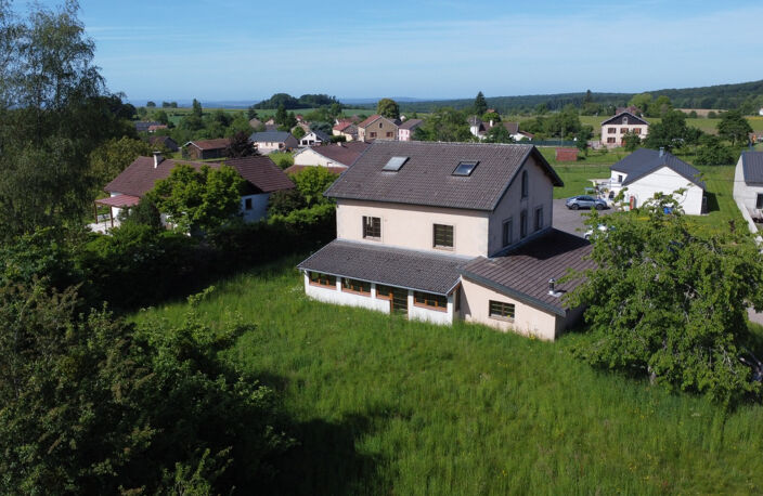 Vente ferme en partie rénovée sur son terrain de 28,11 ares — photo 2