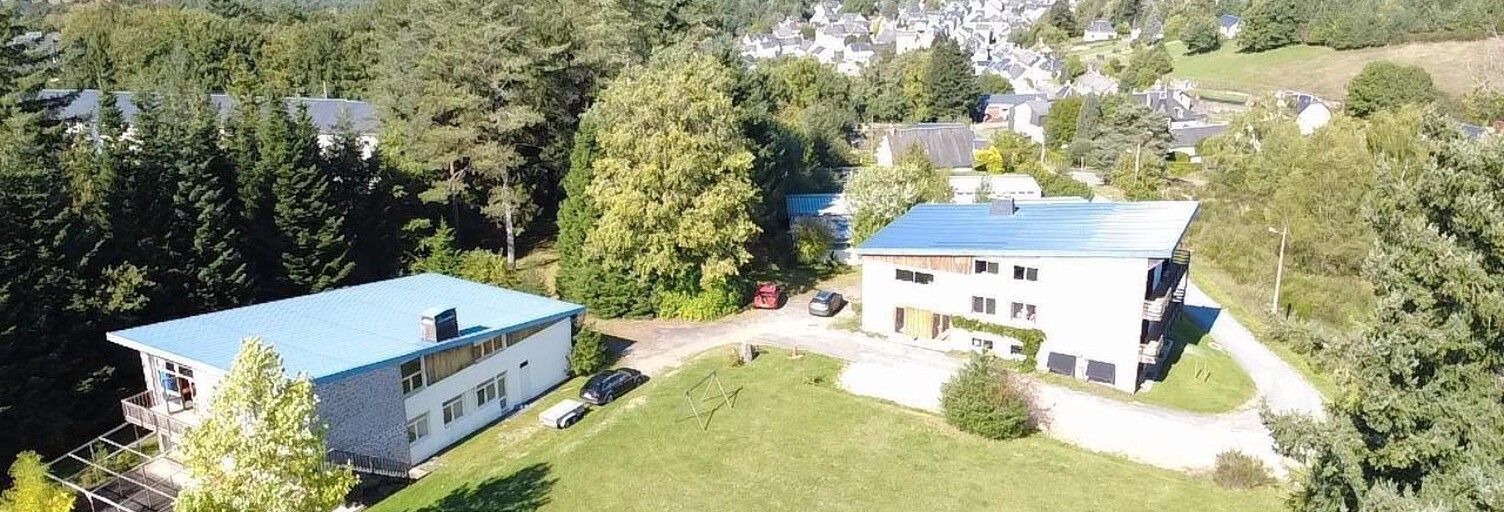 Maison 13 Pièces 900 m² à vendre à Bugeat (19170)