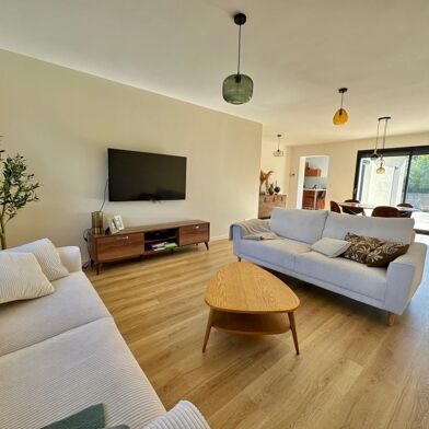 Maison 5 pièces 549400 €