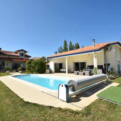 Maison 10 pièces 670000 €