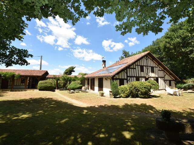 Belle Maison Landaise à colombages — photo du bien