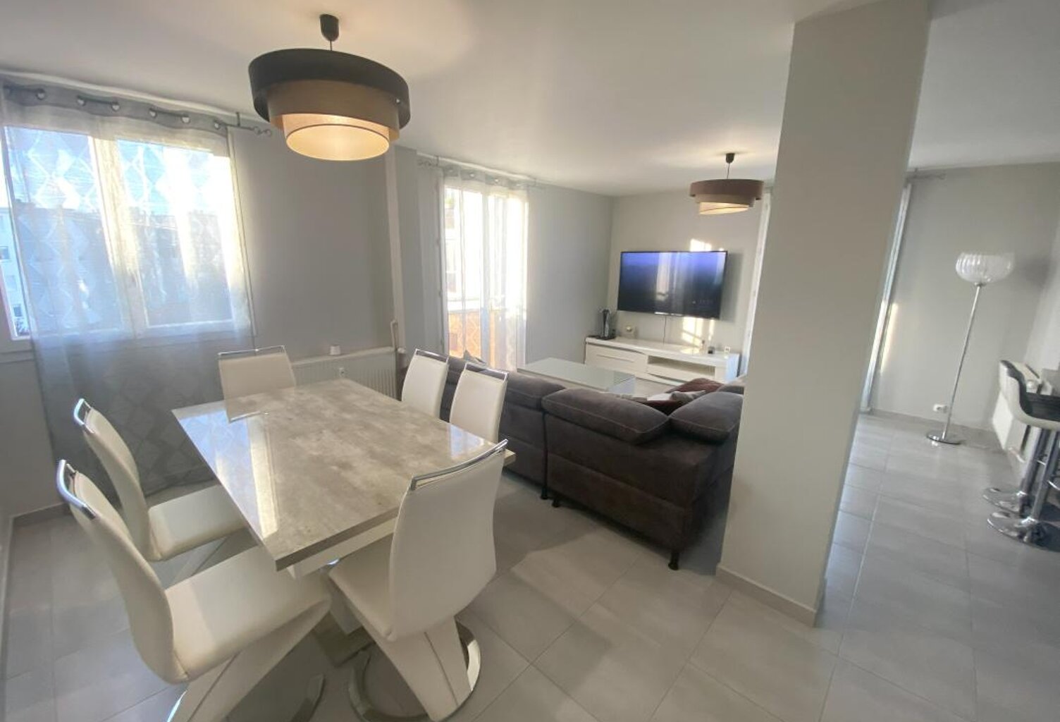 Appartement À Vendre — photo 1