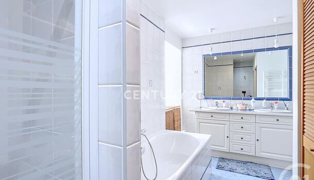 Appartement 5 pièces  à vendre Aubagne 13400