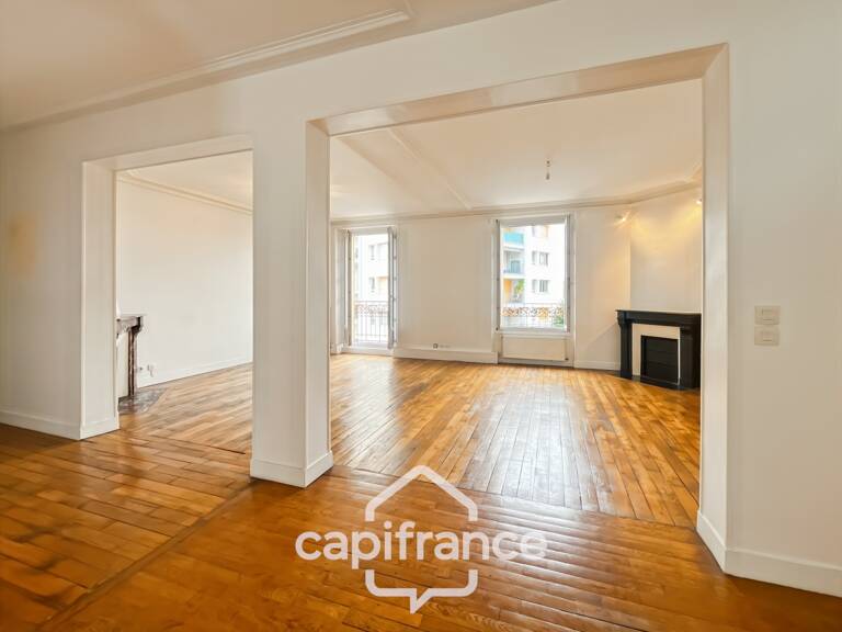 Appartement familial, en parfait état, 5 pièces, 113 m2, à  FONTENAY SOUS BOIS (94), rue Mot, proche RER et Bois — photo 1
