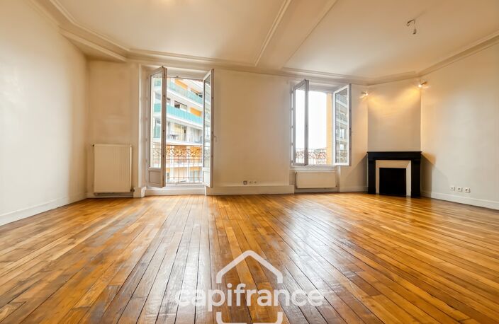Appartement familial, en parfait état, 5 pièces, 113 m2, à  FONTENAY SOUS BOIS (94), rue Mot, proche RER et Bois — photo 2