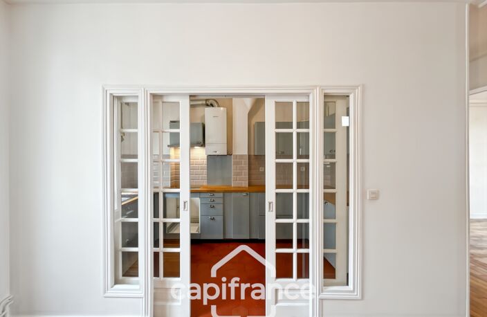 Appartement familial, en parfait état, 5 pièces, 113 m2, à  FONTENAY SOUS BOIS (94), rue Mot, proche RER et Bois — photo 4