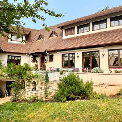 Maison 8 pièces 1150000 €