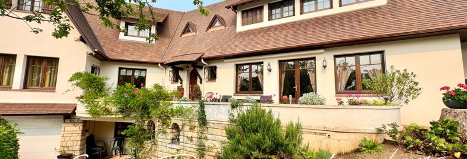 Maison 8 Pièces 265 m² à vendre à La Celle-Saint-Cloud (78170)