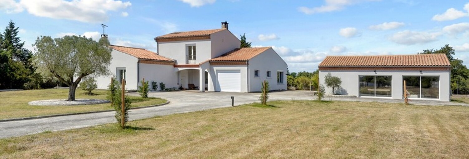 Maison 8 Pièces 309 m² à vendre à Saïx (81710)