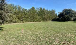 Terrain  908 m² à vendre à Vernègues (13116)