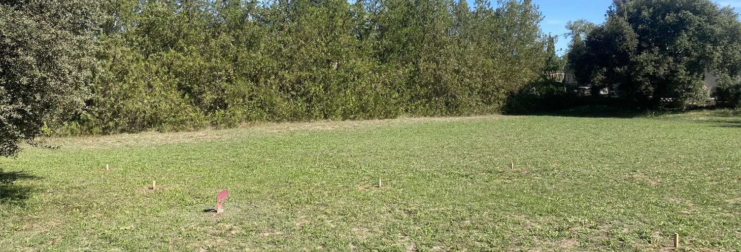 Terrain  908 m² à vendre à Vernègues (13116)