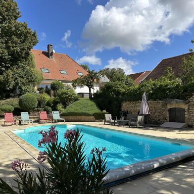 Maison 5 pièces 445000 €