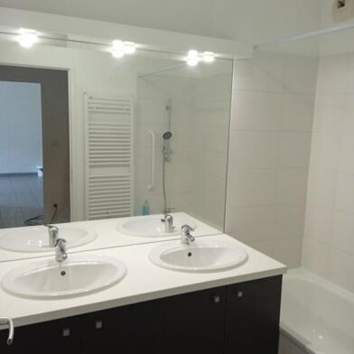 Appartement 3 pièces 800 €