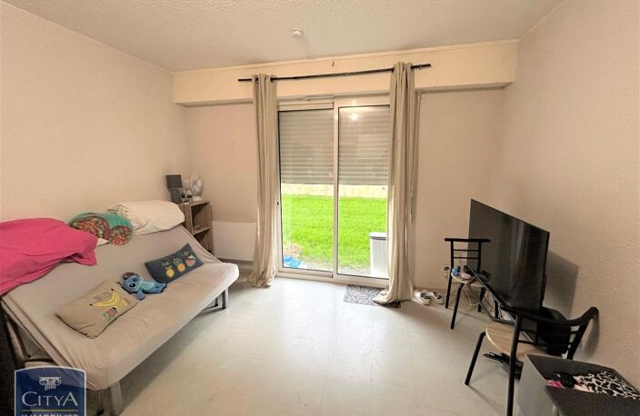 Location appartement 1 pièce 23 m² à Cholet (49300) — photo 3