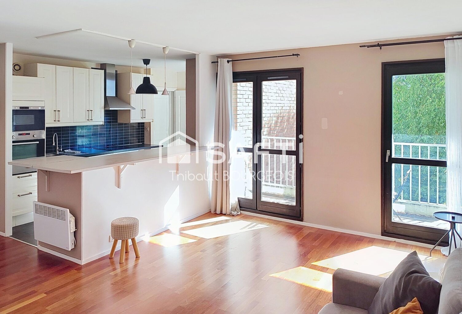 Appartement 4 pièces avec balcons, ascenseur et parking  Gagny Centre — photo 1