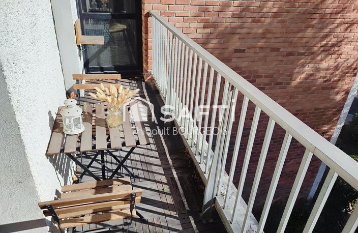Appartement 4 pièces avec balcons, ascenseur et parking  Gagny Centre — photo 3