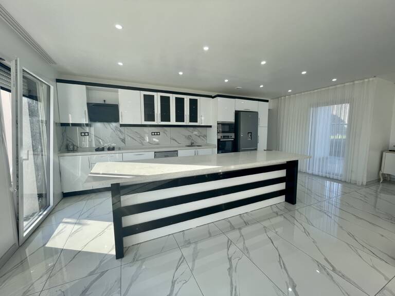 A VENDRE- SOQUET IMMOBILIER - MAISON RECENTE DE PLAIN-PIED — photo 1