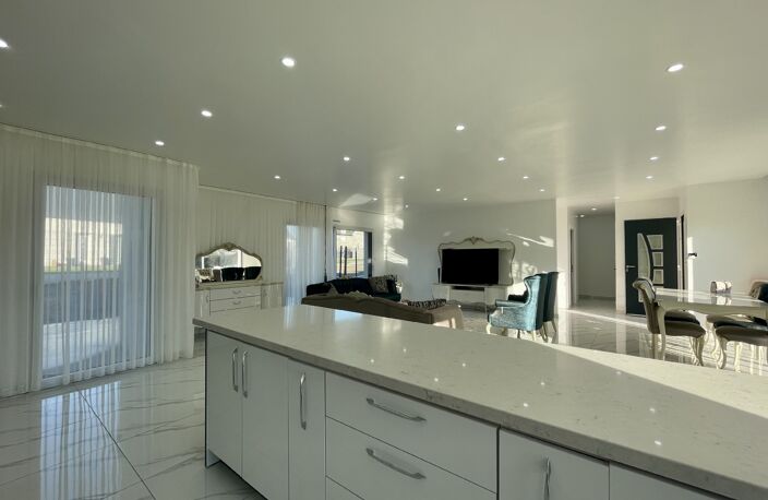 A VENDRE- SOQUET IMMOBILIER - MAISON RECENTE DE PLAIN-PIED — photo 2