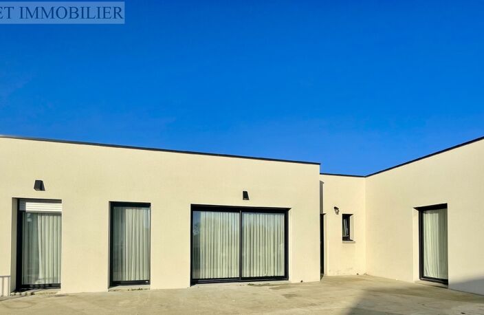 A VENDRE- SOQUET IMMOBILIER - MAISON RECENTE DE PLAIN-PIED — photo 3